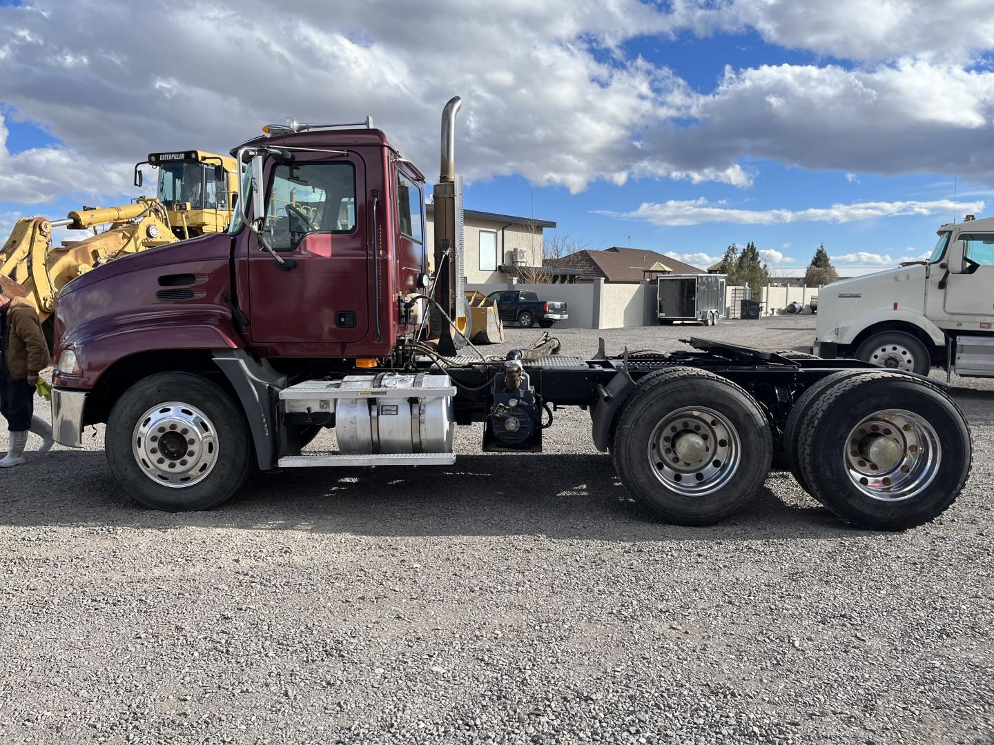 TRACTOCAMION MACK CX613